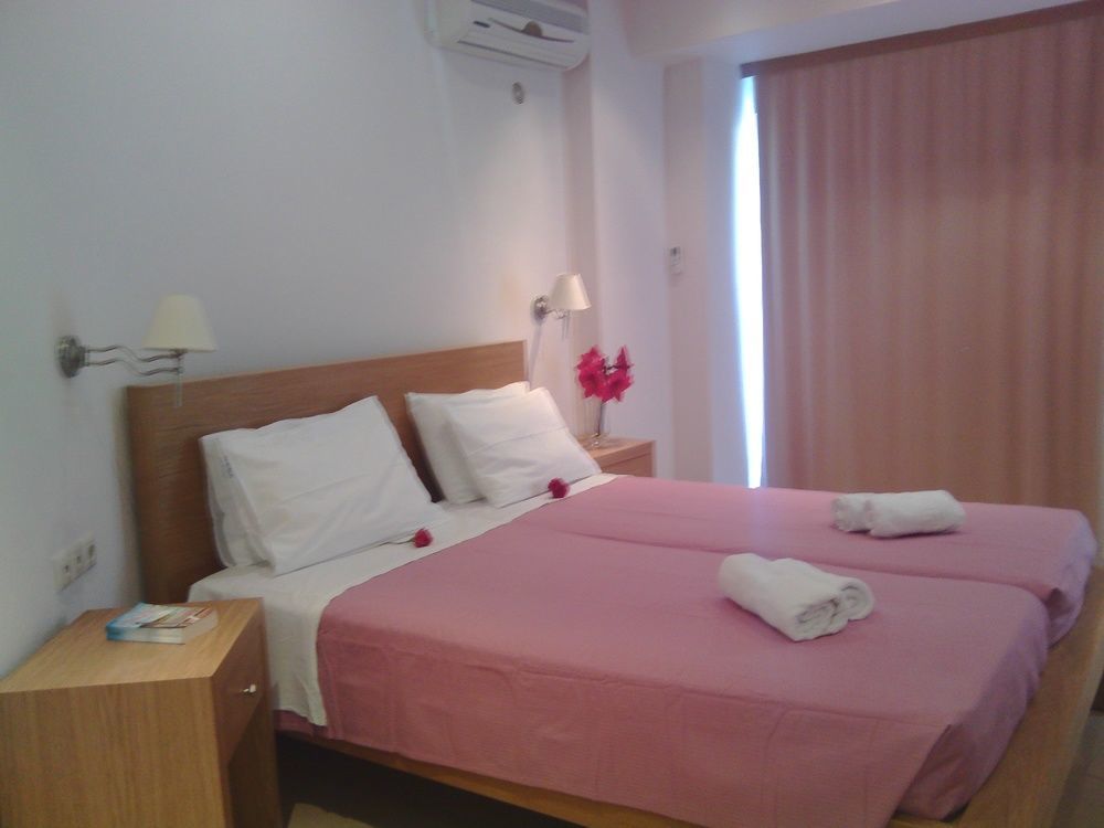 Maria Apartments 阿齐亚·佩拉加 外观 照片